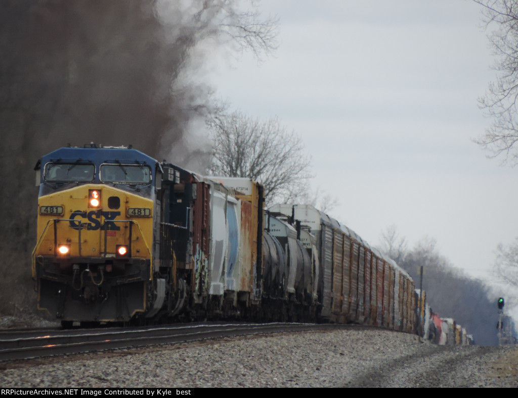 CSX 481 on Q560